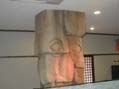 江坂焼肉豊味園　石像レリーフ　擬岩