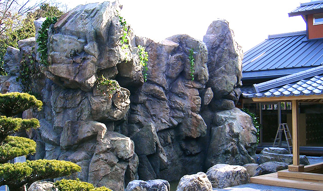 奈良・温浴施設滝造形
